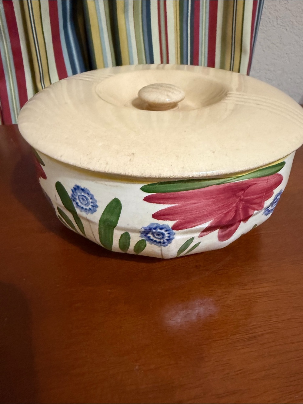 Nimy Imperiale Royal Stick Bowl with Lid. Made in Belgium. 7x3”